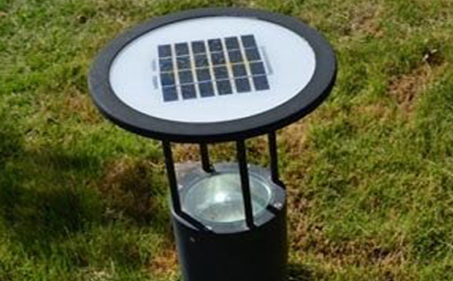 别墅庭院氛围营造：临洮草坪灯选型与布光技巧